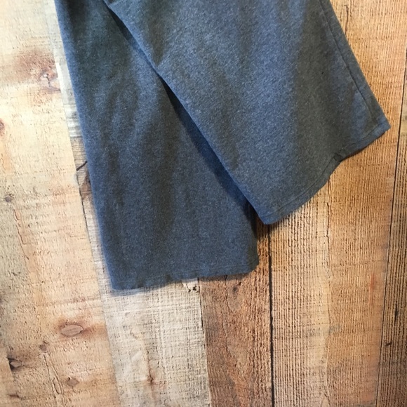 Hollister Sweatpants - Picture 2 of 6